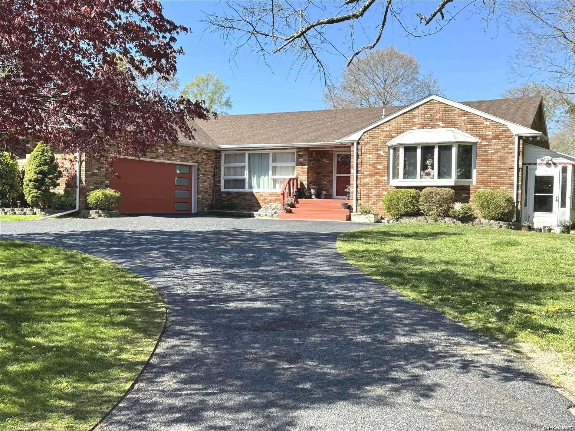 Photograph of 101 Oak Avenue