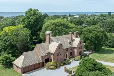 Photograph of 16 Tuthill Lane