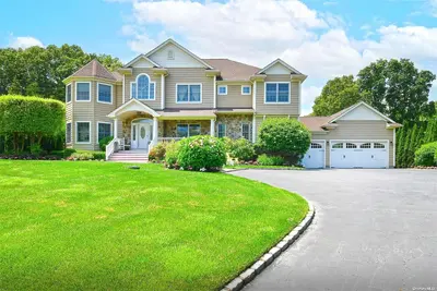 Photograph of 3 Preston Hollow Court