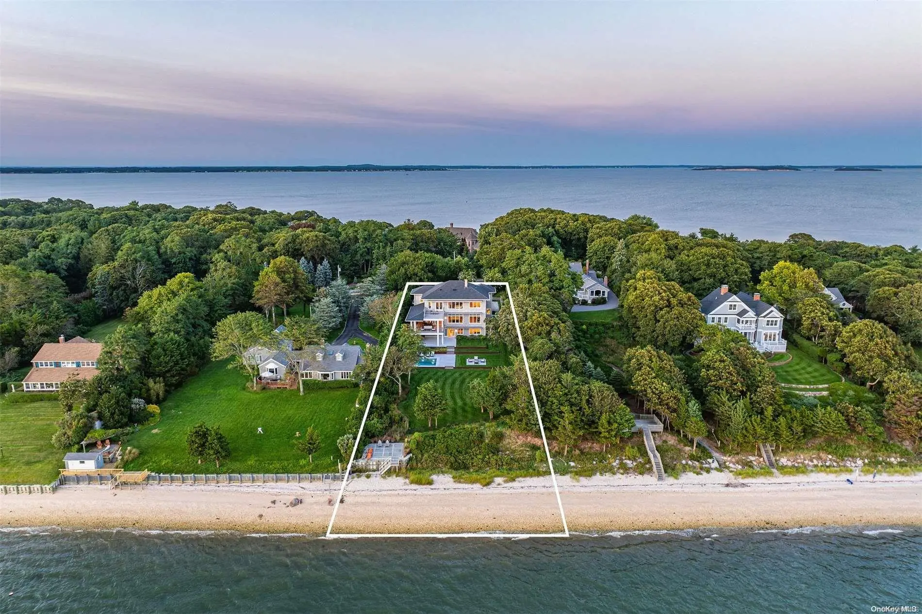 Photograph of 9820 Nassau Point Road