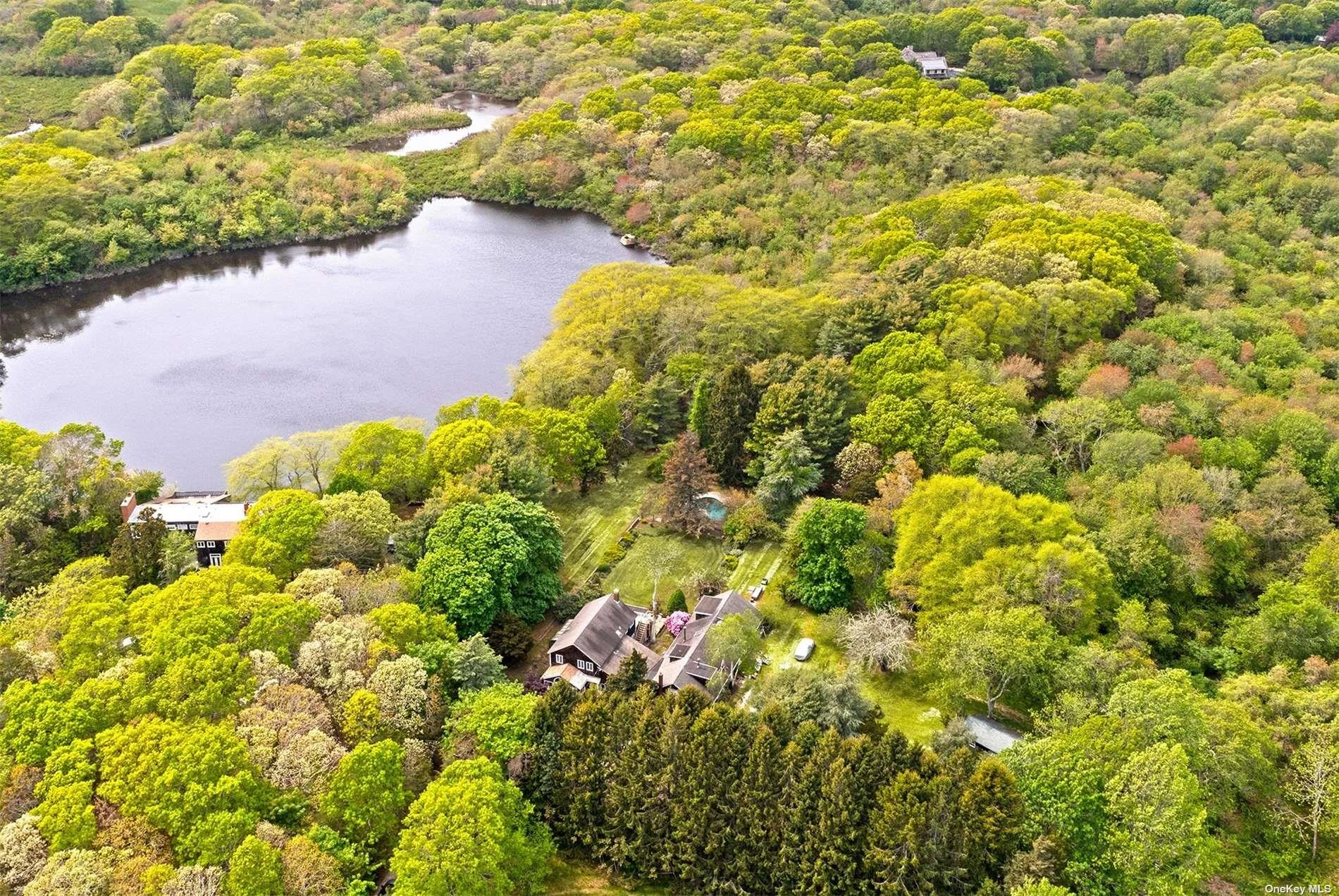 Photograph of 61 Lower 7 Ponds Road