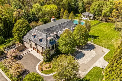 Photograph of 167 Brookville Road