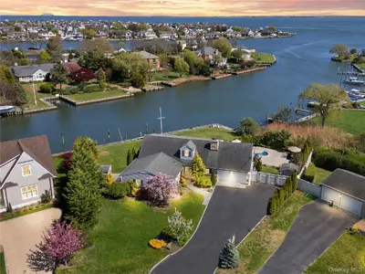 Photograph of 17 Harbour Road