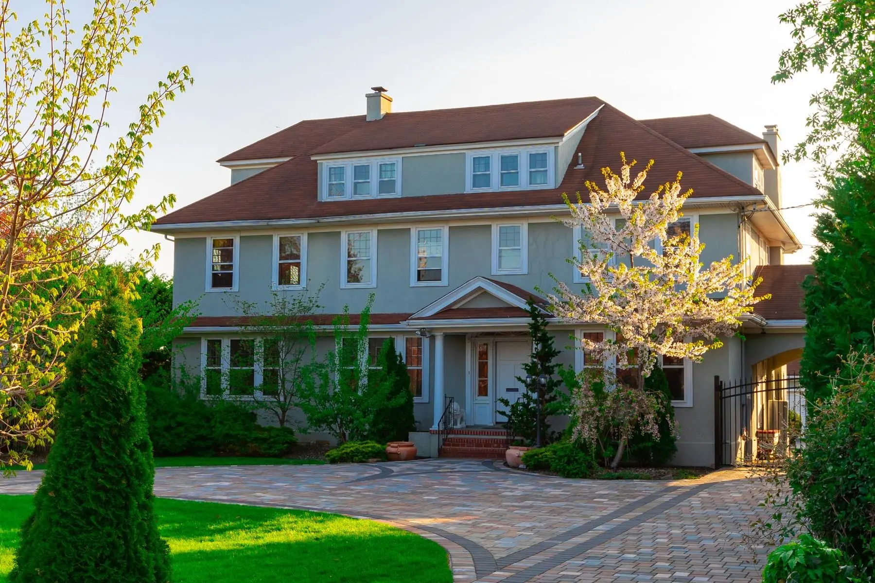 Photograph of 44 Montgomery Avenue