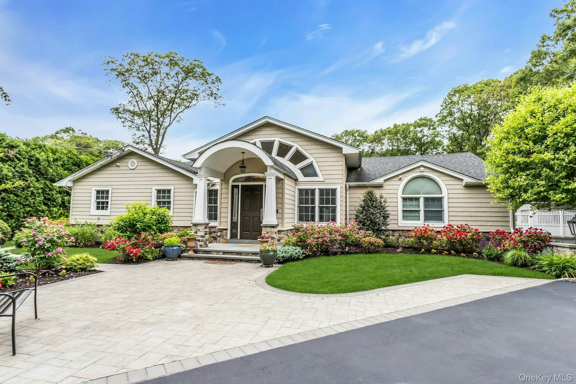 Photograph of 21 Buttonwood Drive