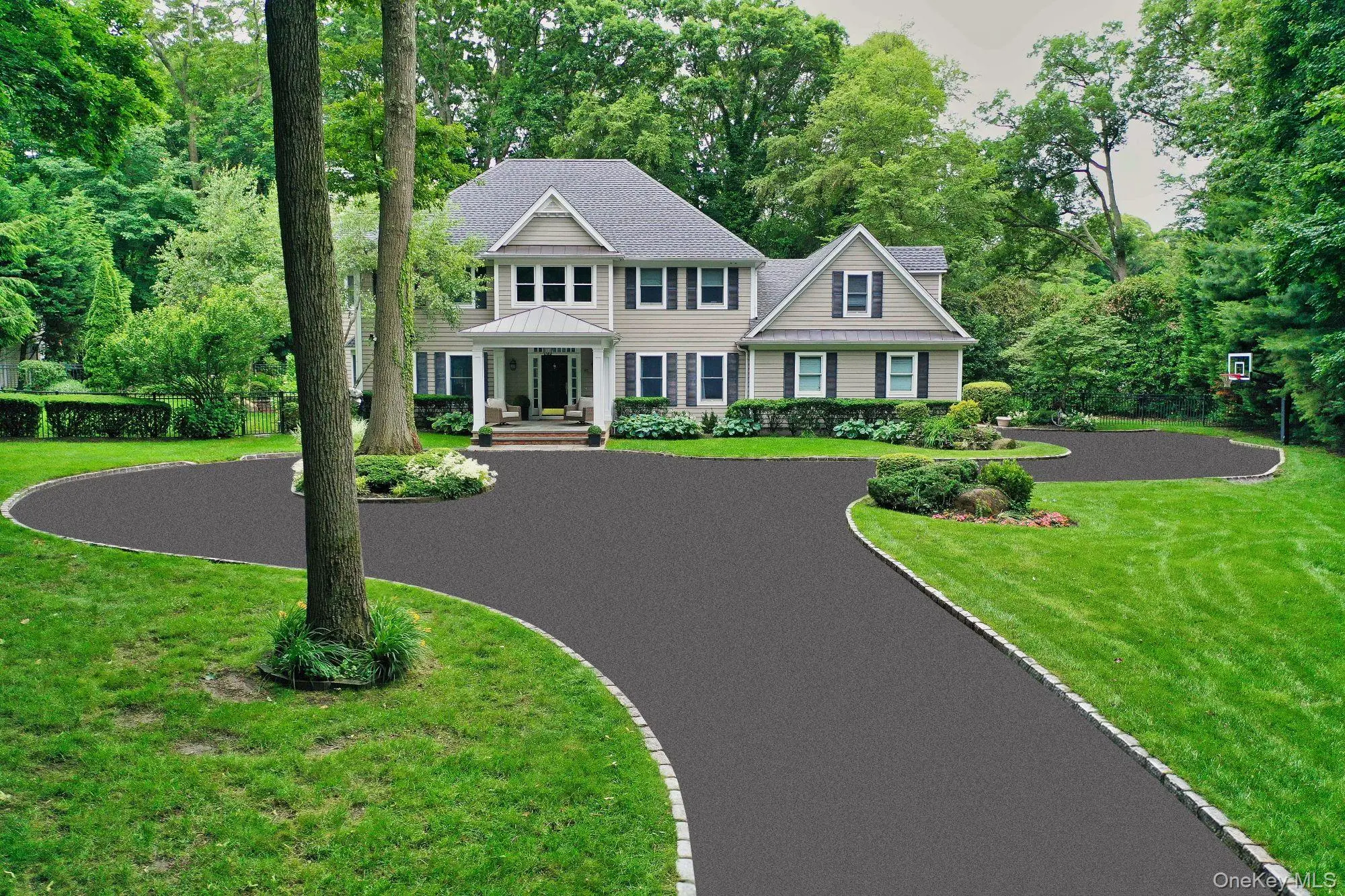 Photograph of 95 Huntington Bay Road