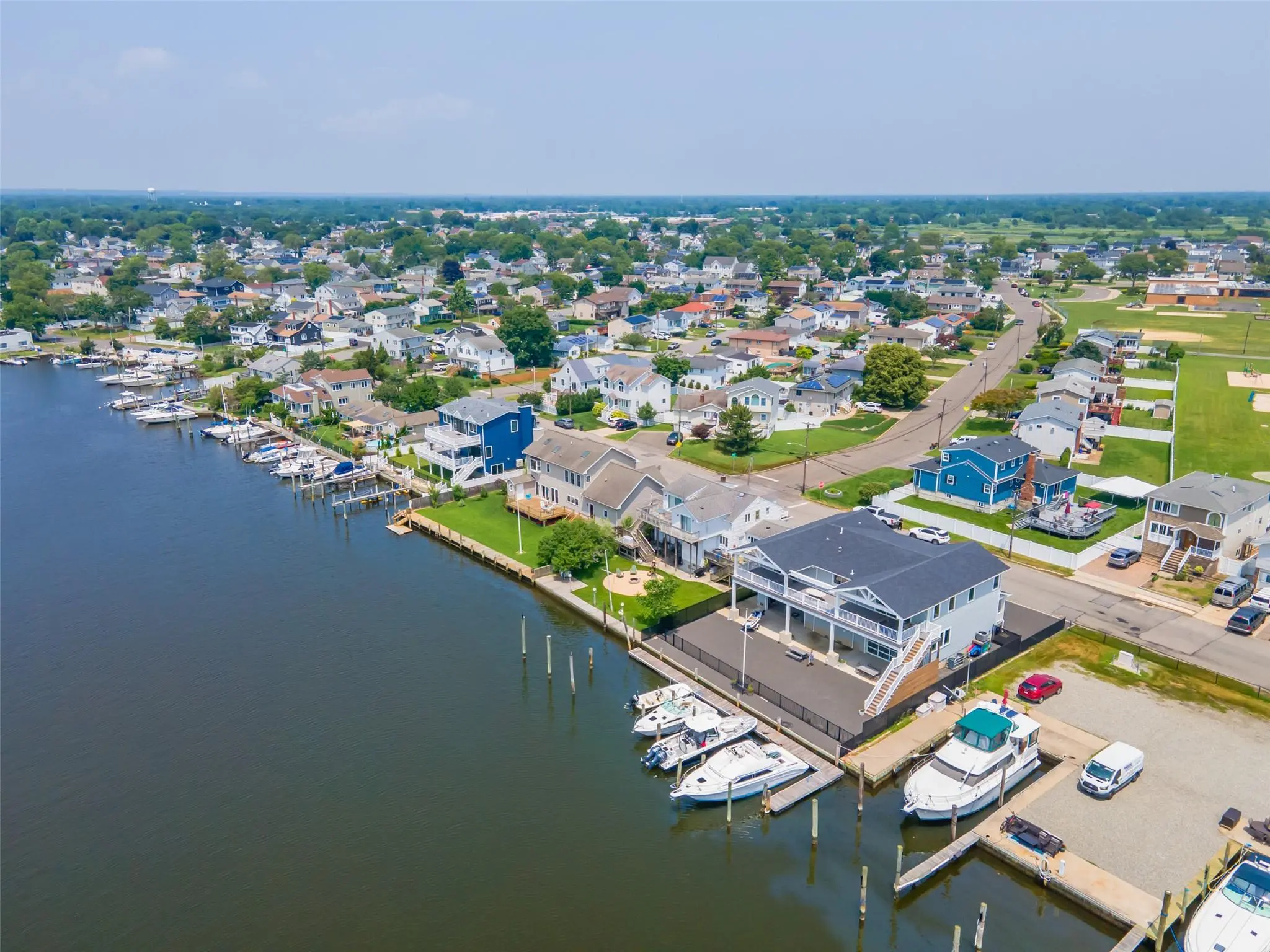 Photograph of 390 Shore Road