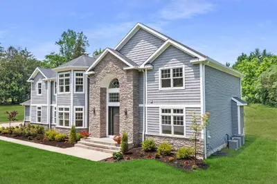 Photograph of 28 Meadow Glen Road