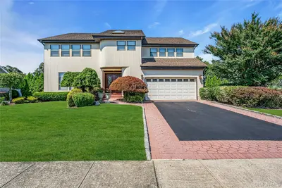 Photograph of 31 Daffodil Drive