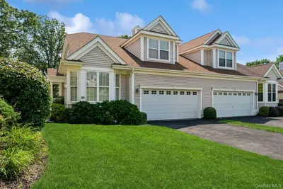 Photograph of 51 Dune Drive