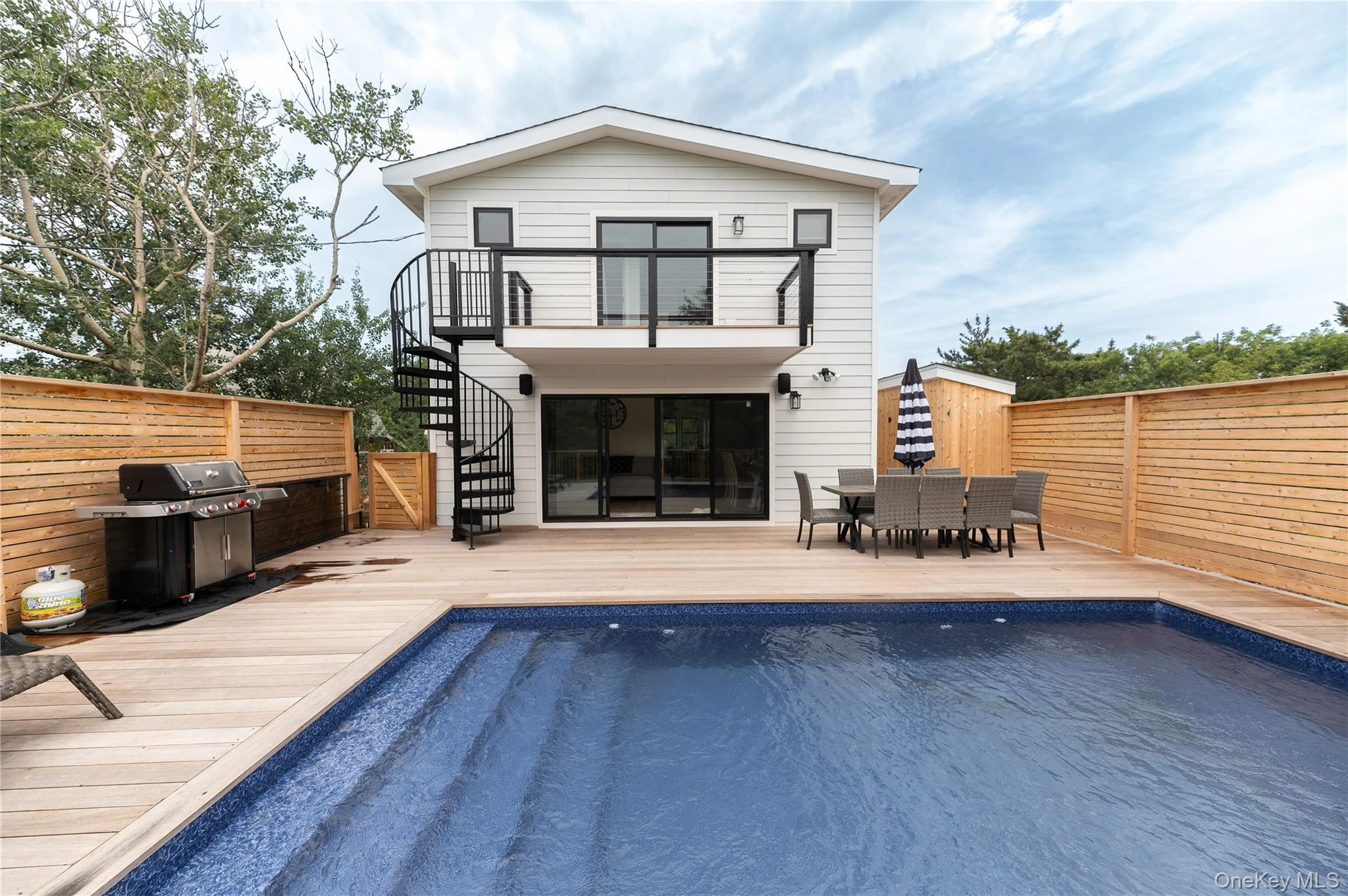 Photograph of 108 Ocean Road