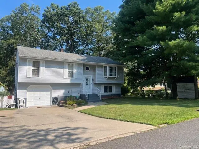 Photograph of 3 Wainscott Drive