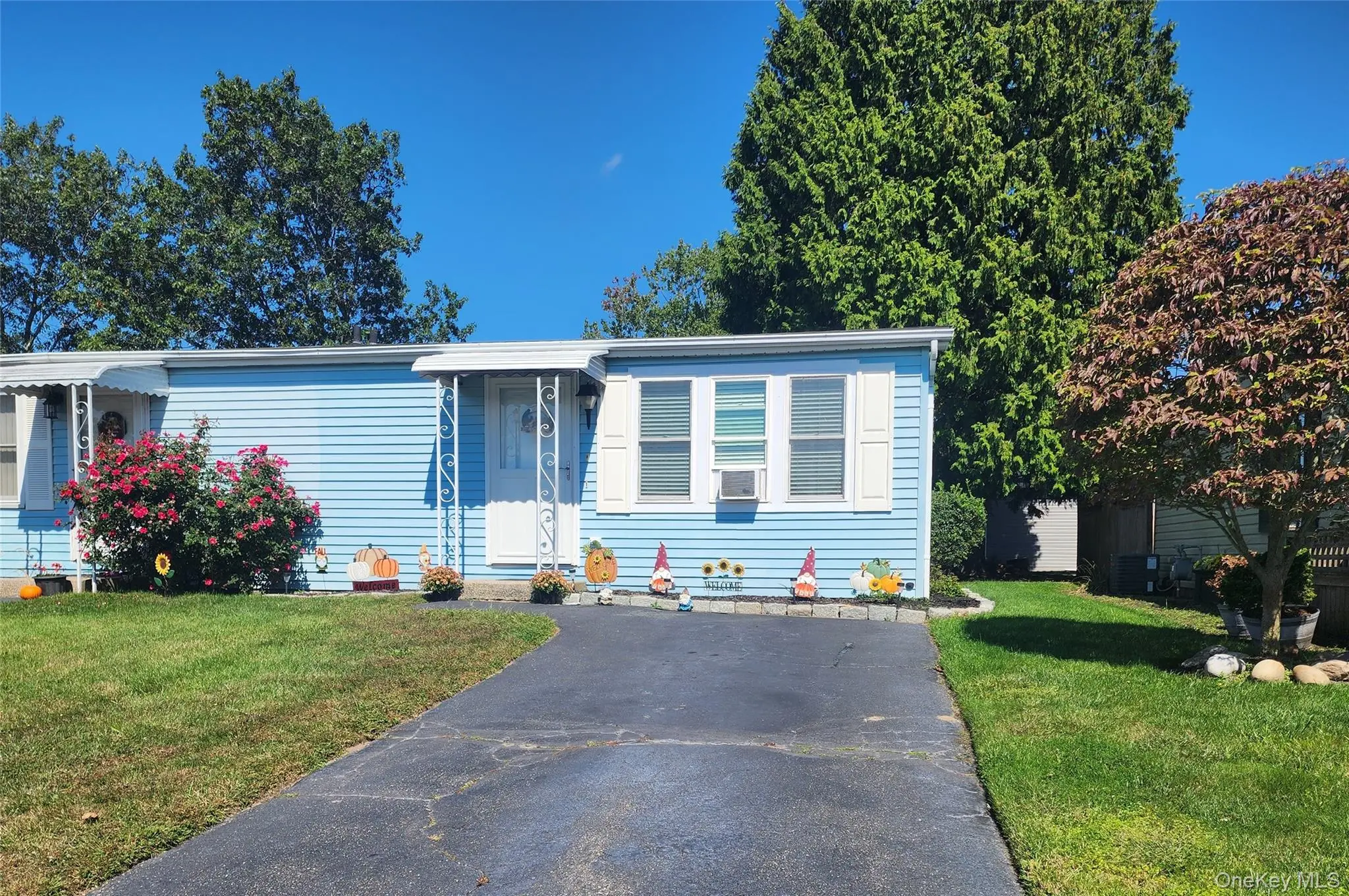 Photograph of 38B Village Circle