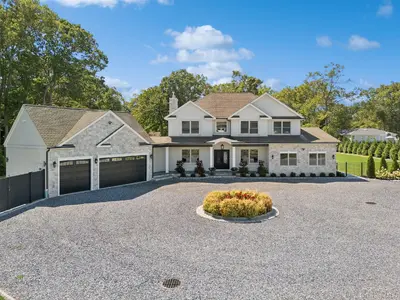 Photograph of 260 Clay Pitts Road