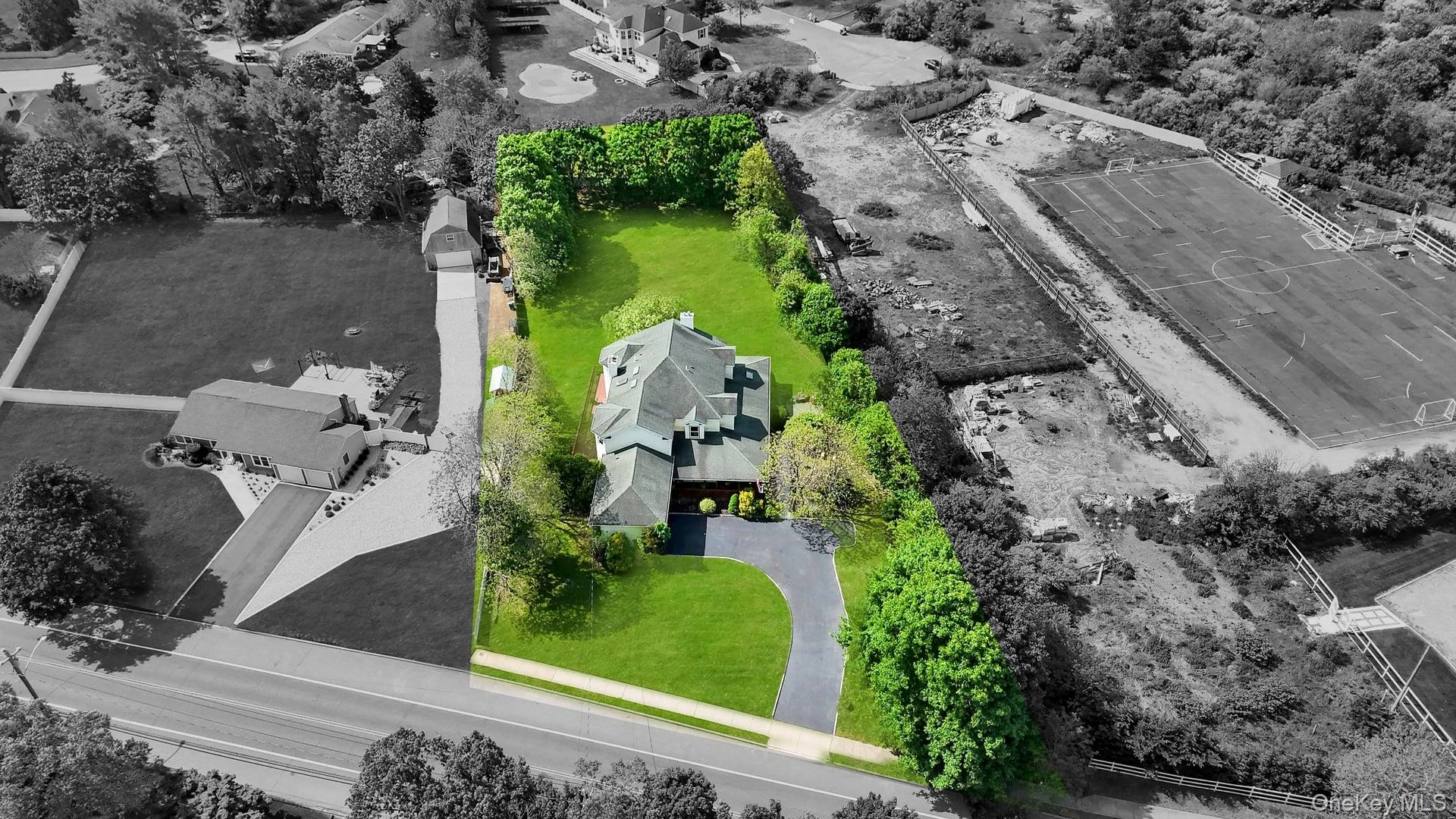 Photograph of 506 Moriches Middle Island Road