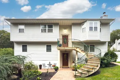 Photograph of 129 Berkshire Drive