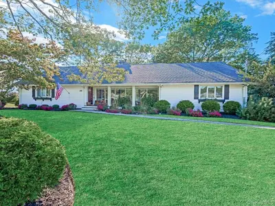 Photograph of 28 Pinelake Drive