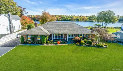 Photograph of 11 Cranberry Drive