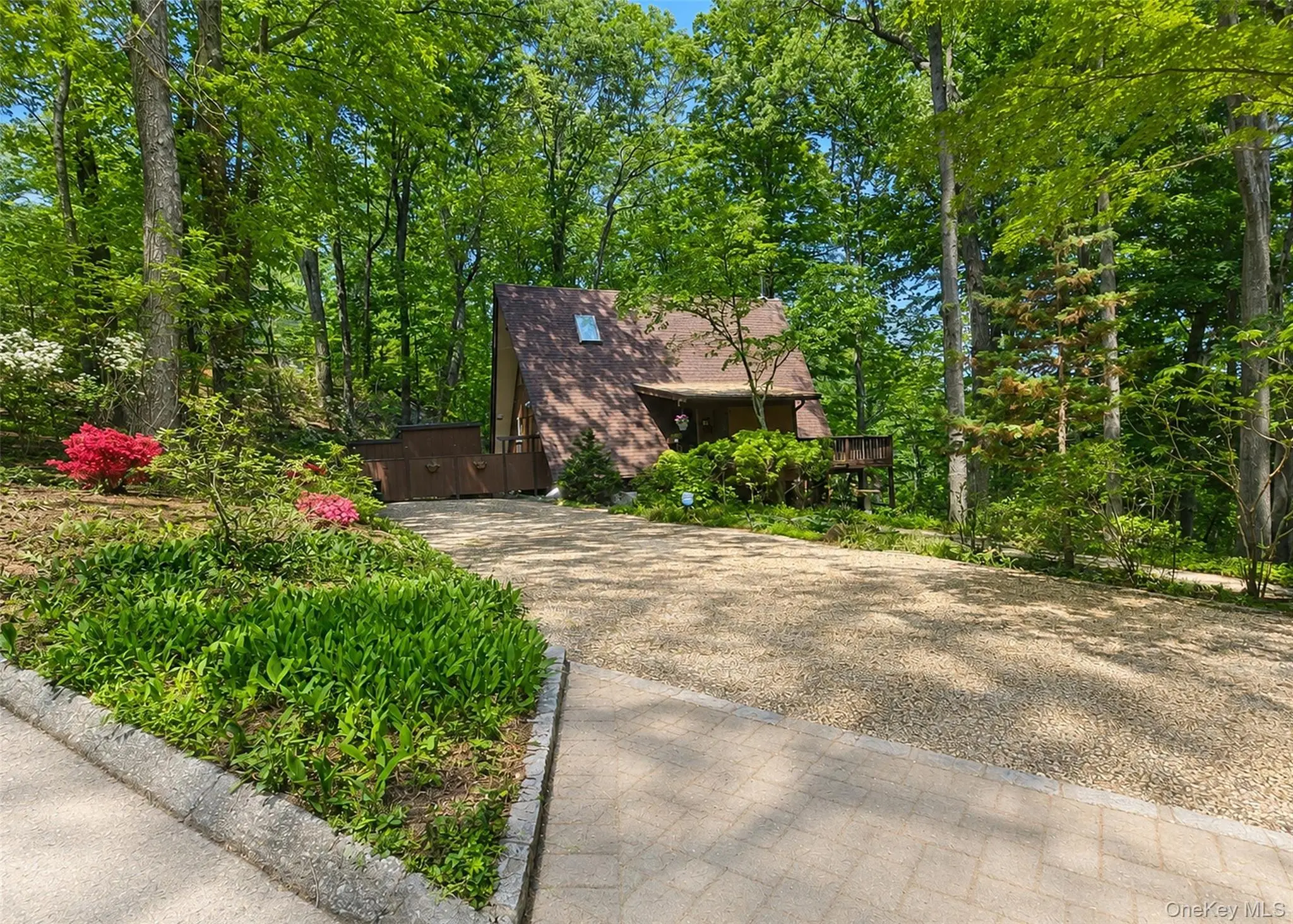Photograph of 101 Longfellow Lane
