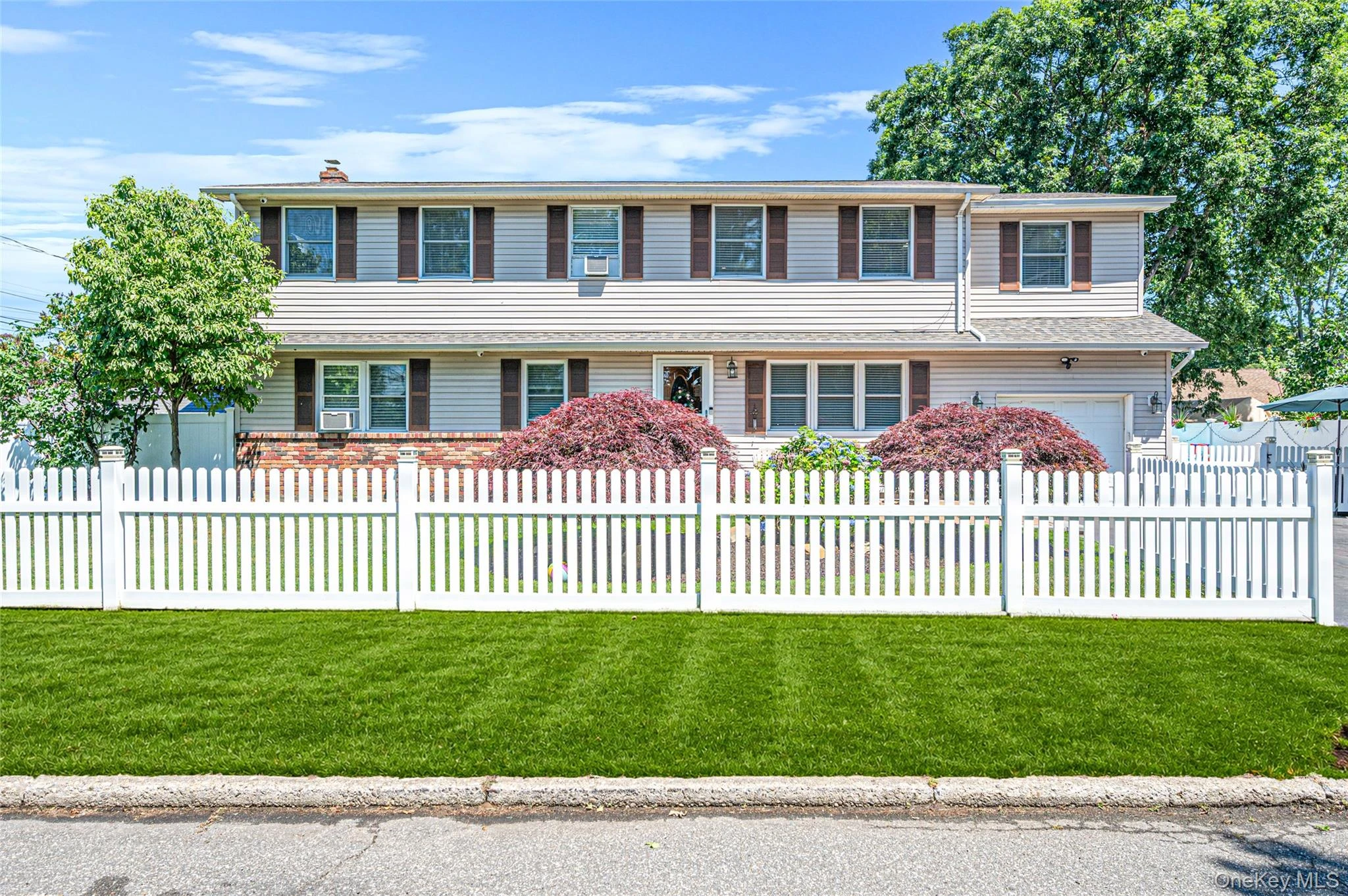 Photograph of 201 Oakland Avenue