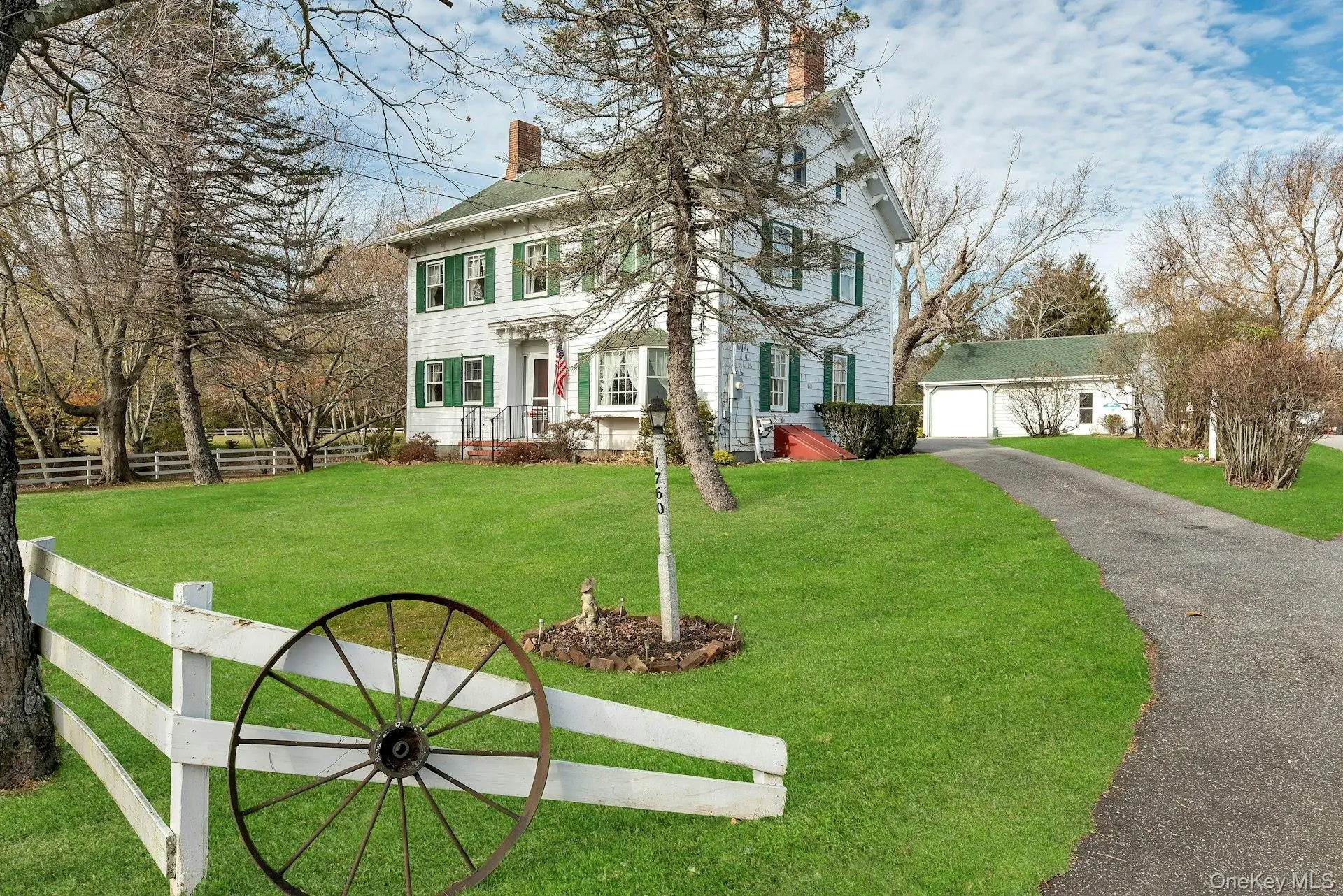 Photograph of 1760 Albertson Lane