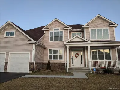 Photograph of 9 Lilac Lane