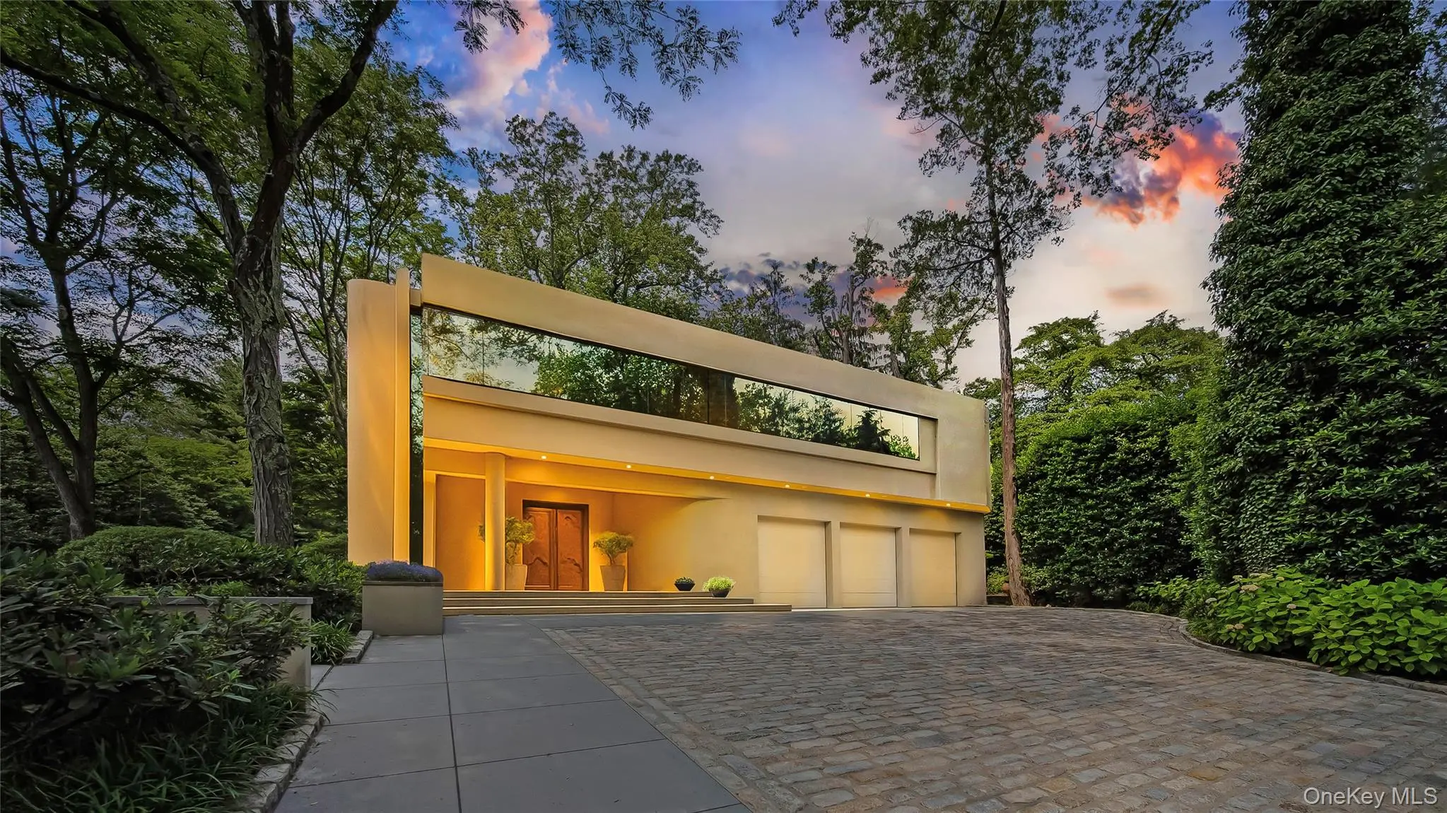 Photograph of 7 Folie Court