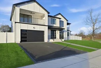 Photograph of 267 Sprucewood Drive