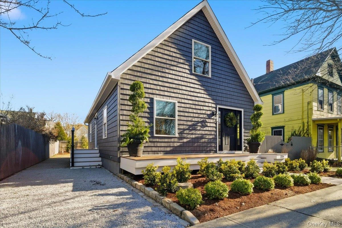 Photograph of 336 2ND Street