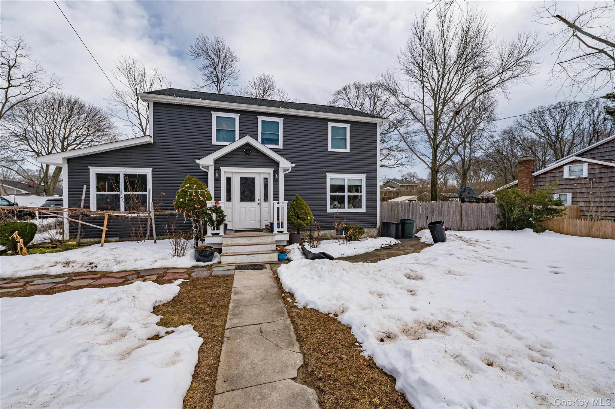 Photograph of 85 Bayview Avenue