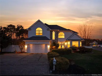 Photograph of 2 Mayflower Lane