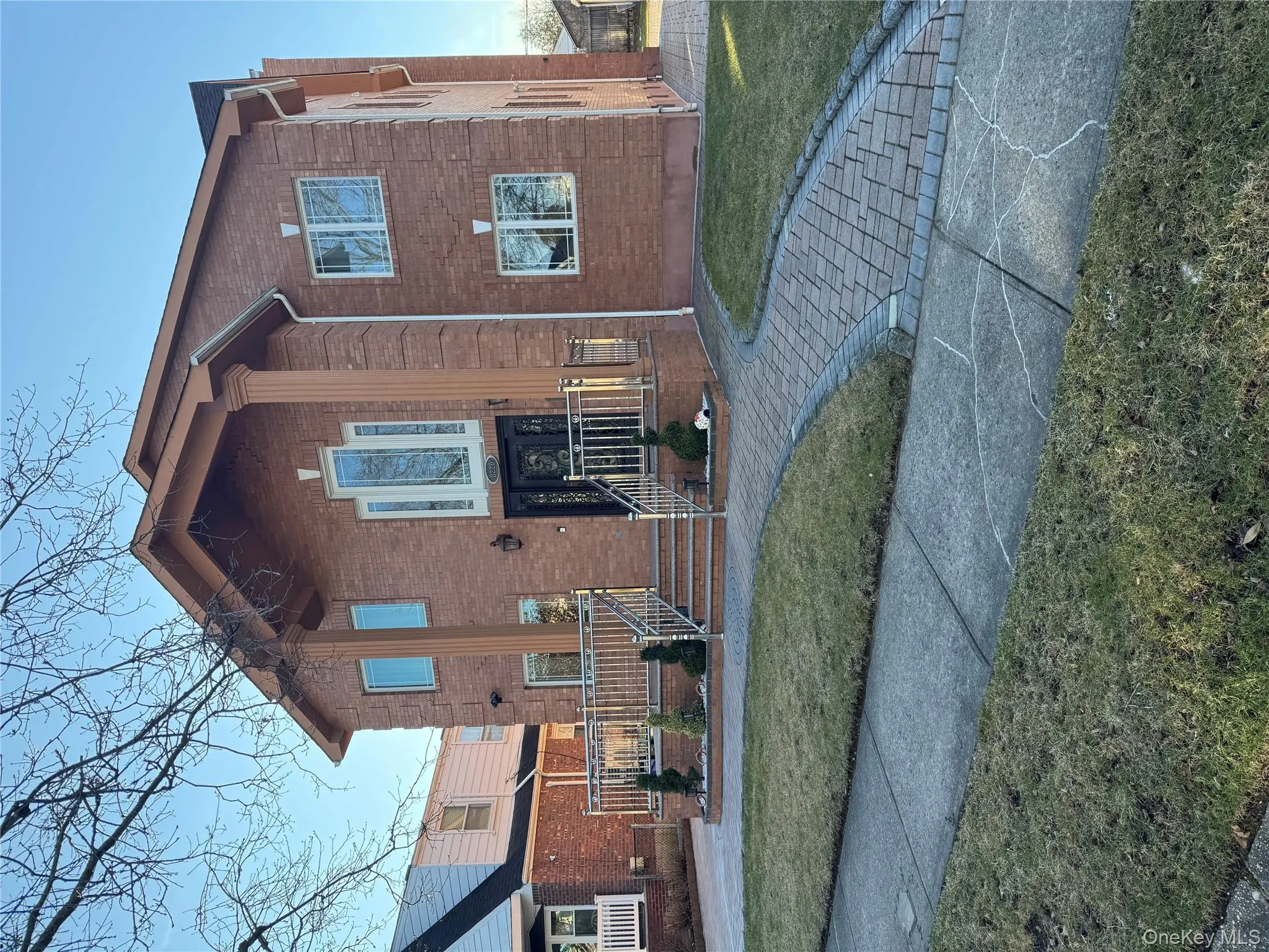 Photograph of 8220 250th Street