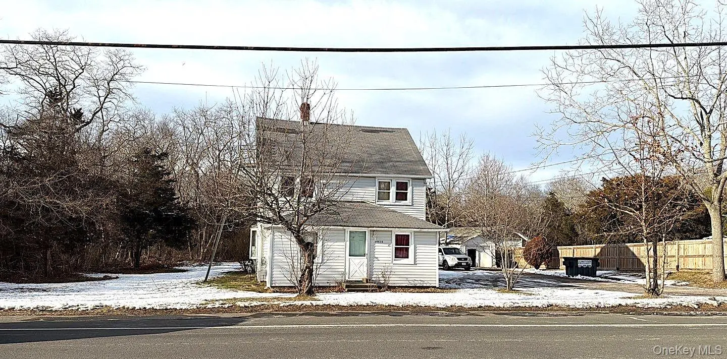 Photograph of 24635 Main Road