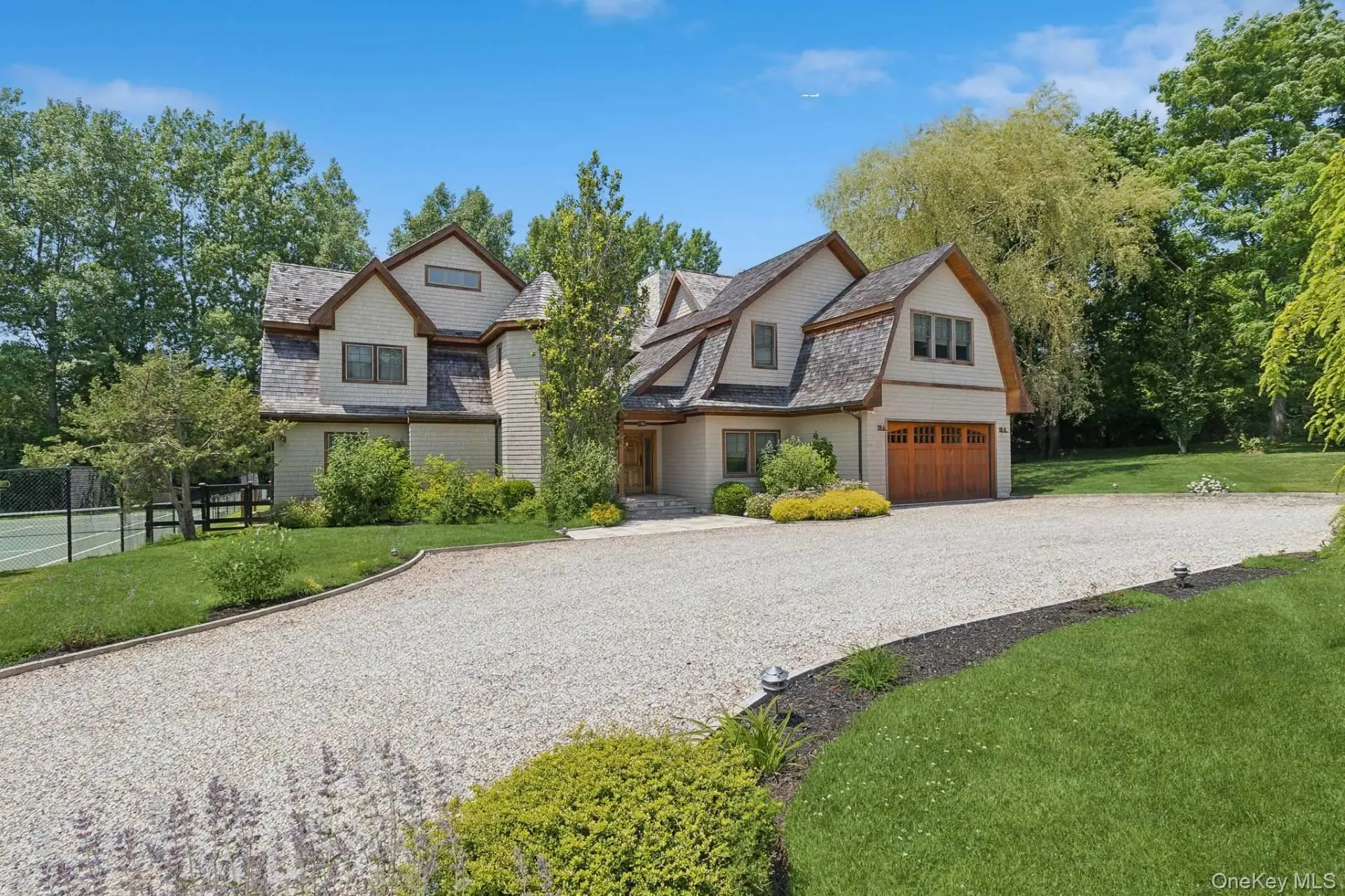 Photograph of 1366 Scuttle Hole Road