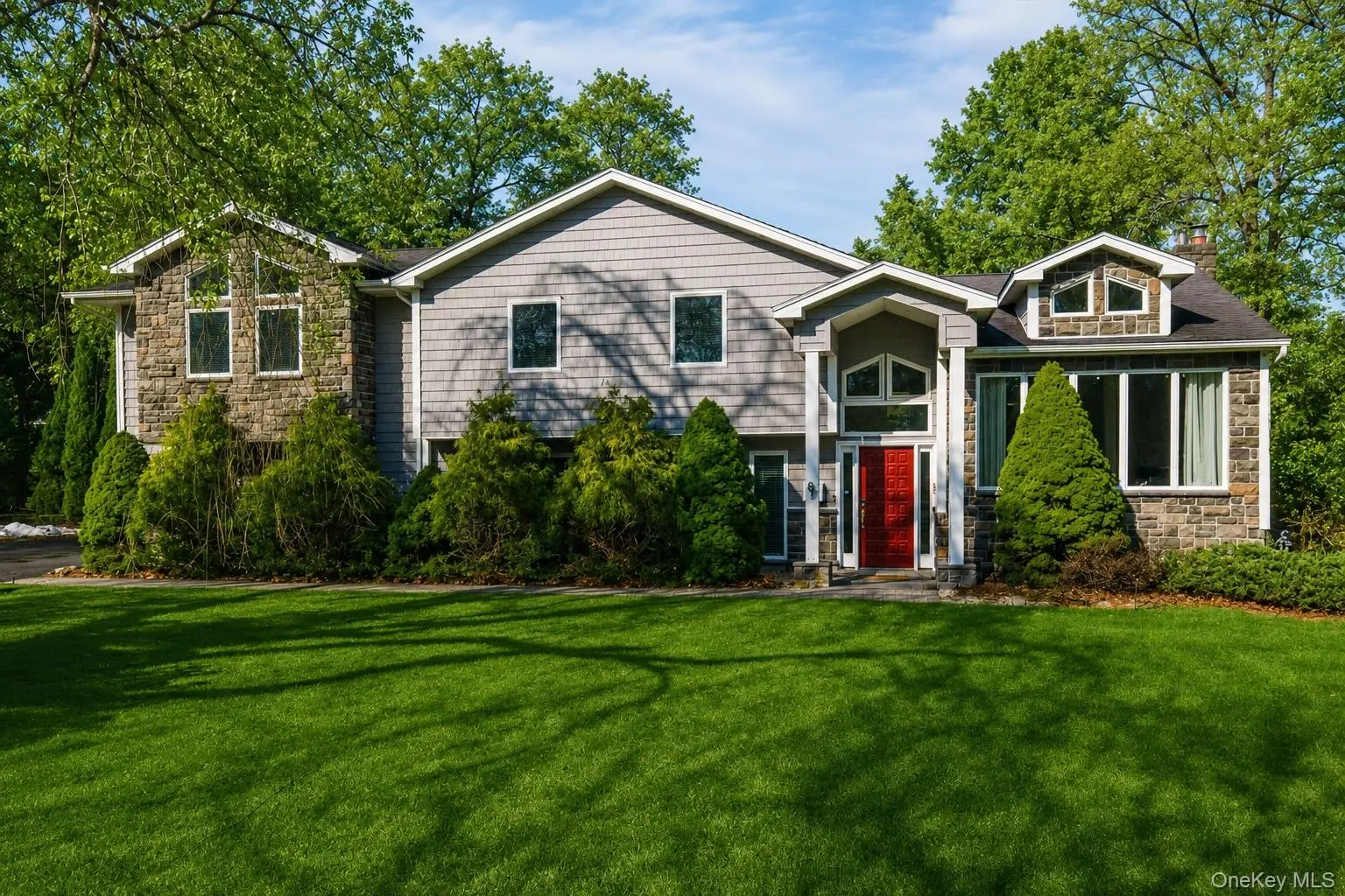 Photograph of 87 Soundview Drive