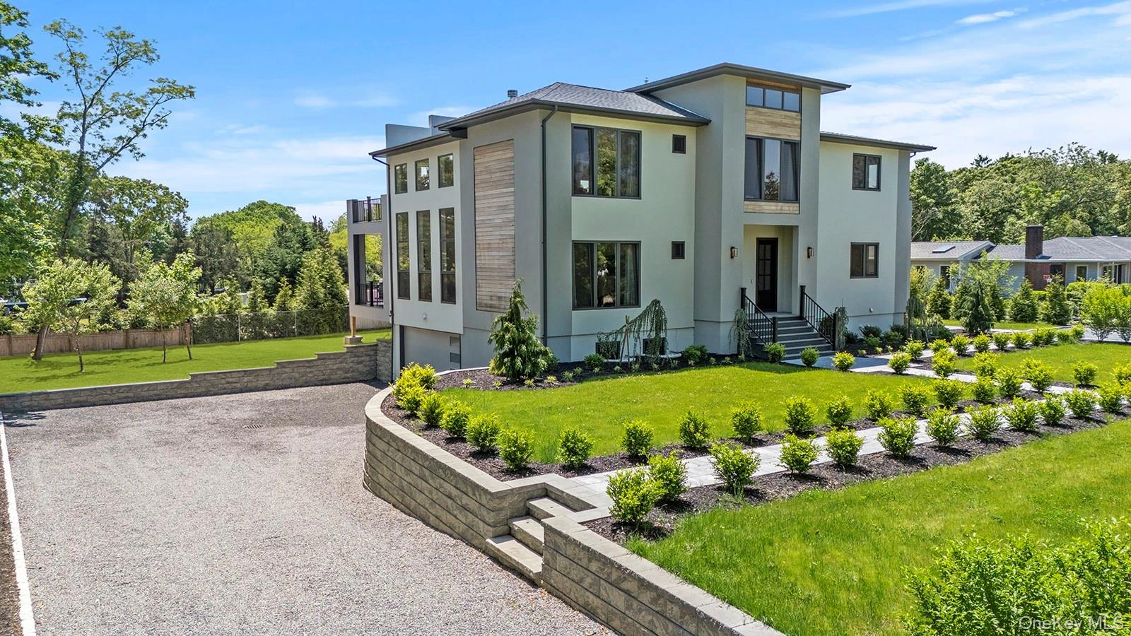 Photograph of 1001 Peconic Bay Boulevard