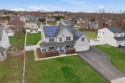 Photograph of 88 Hillside Road