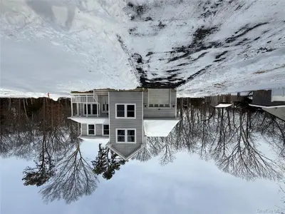 Photograph of 89 B Mt Sinai Coram Road