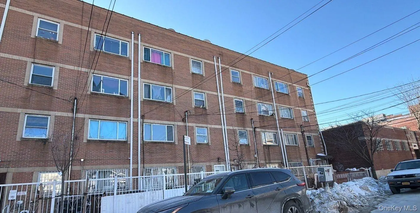 Photograph of 168-66 93rd Avenue