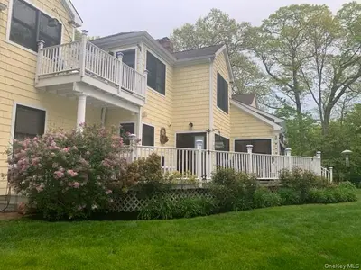 Photograph of 5 Ocean Avenue