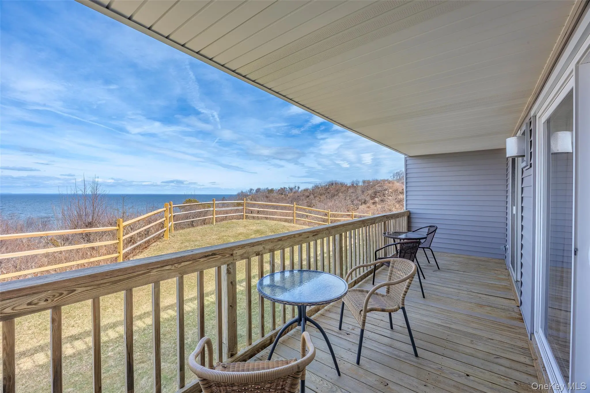 Photograph of 805 Bluffs Drive