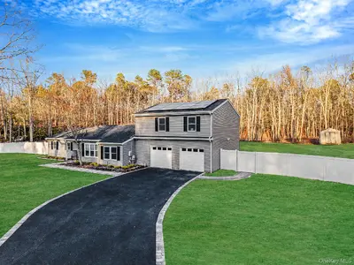 Photograph of 17 Fairway Drive