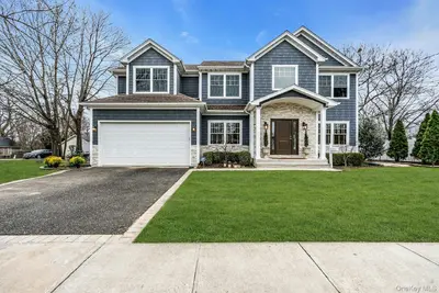 Photograph of 10 Beverly Road
