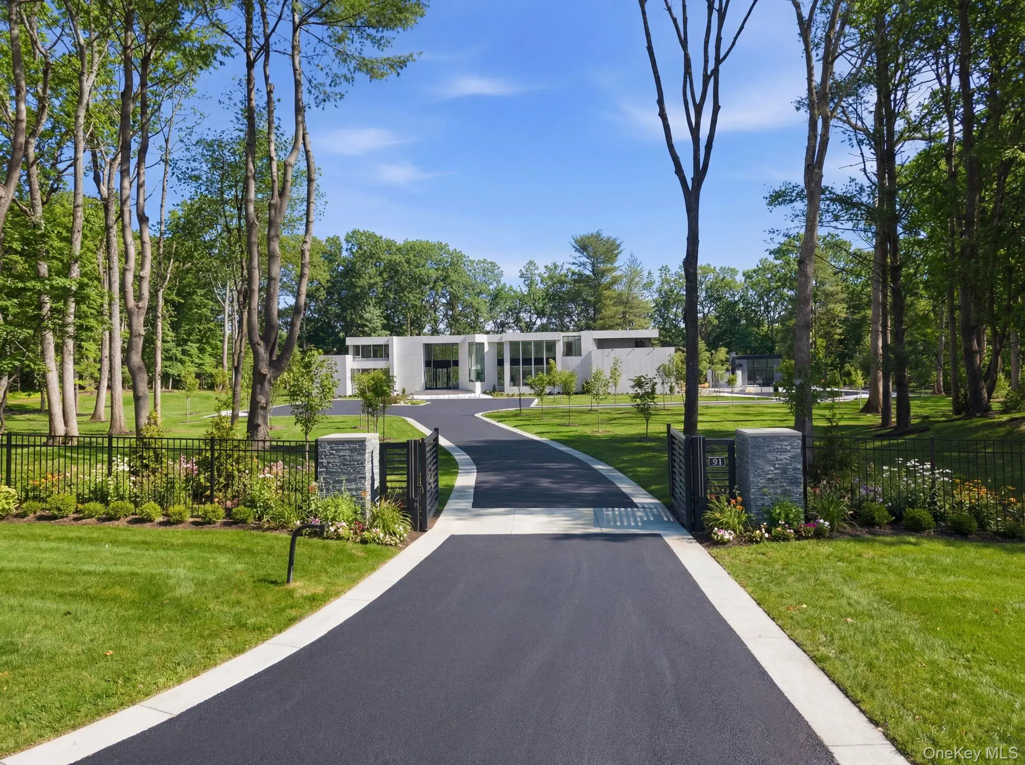 Photograph of 31 Chestnut Hill Drive