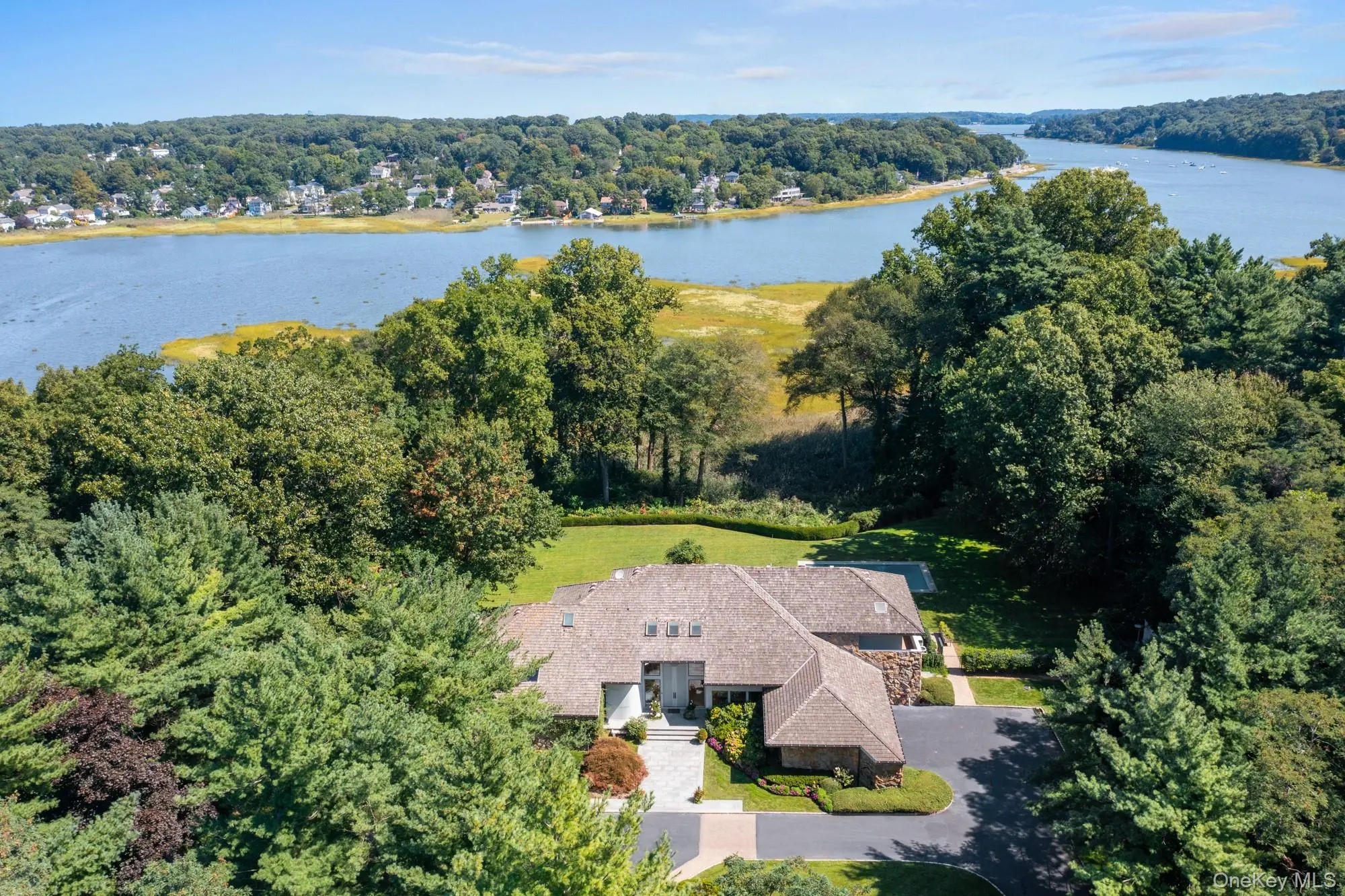 Photograph of 8 Mill Pond Lane