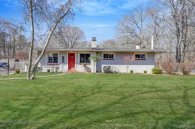 Photograph of 146 Halsey Manor Road
