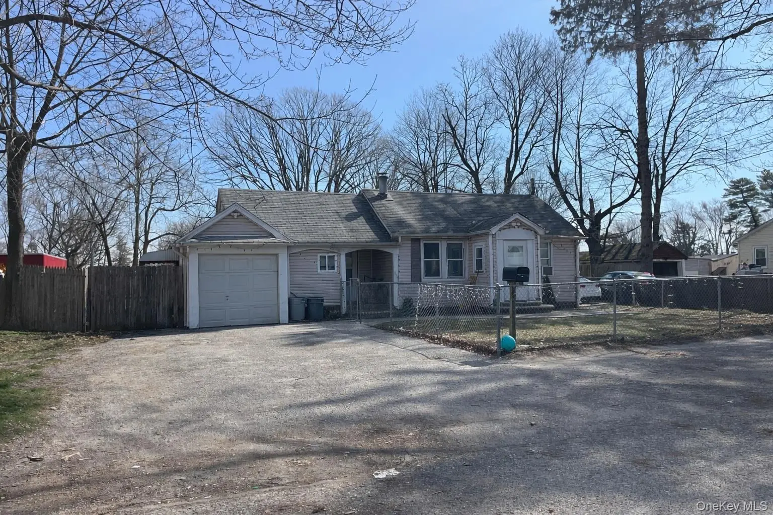 Photograph of 43 Grant Avenue