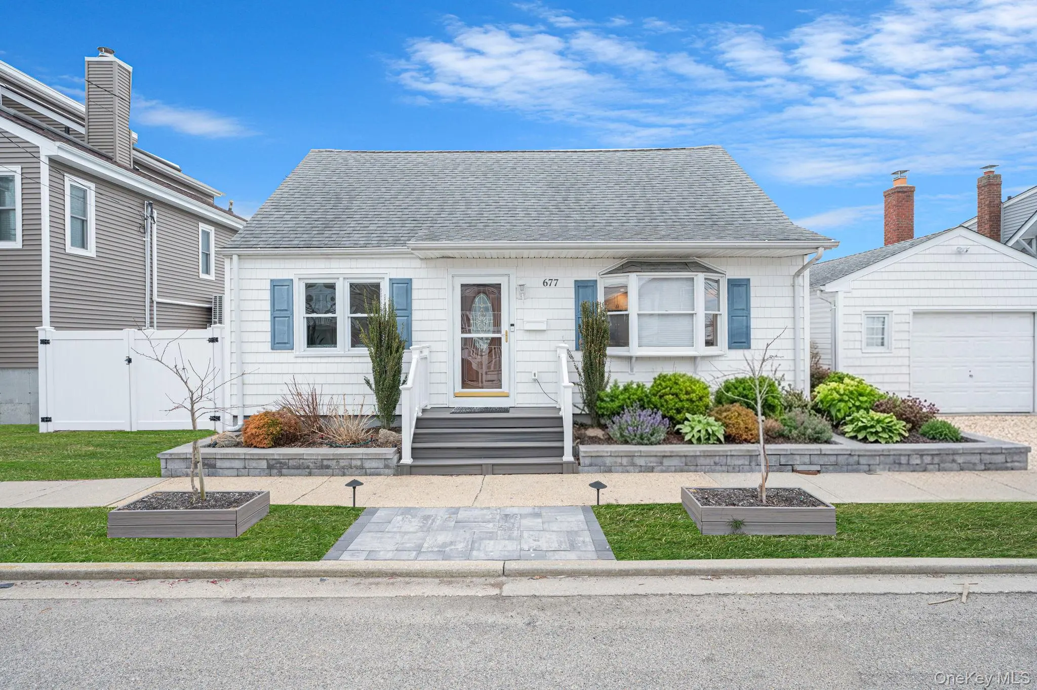 Photograph of 677 9th Street