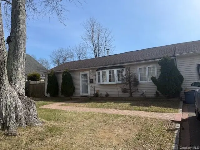 Photograph of 30 Tamarack Street