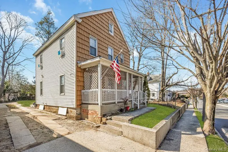 Photograph of 16 Mackey Avenue